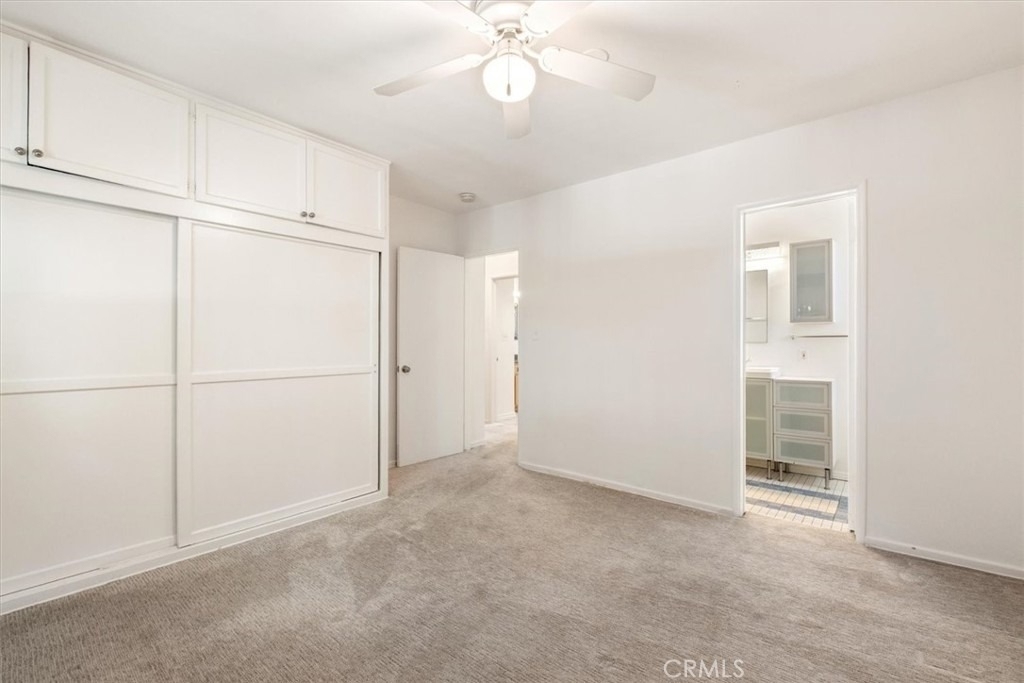 5851 Woodman Avenue - Photo 19