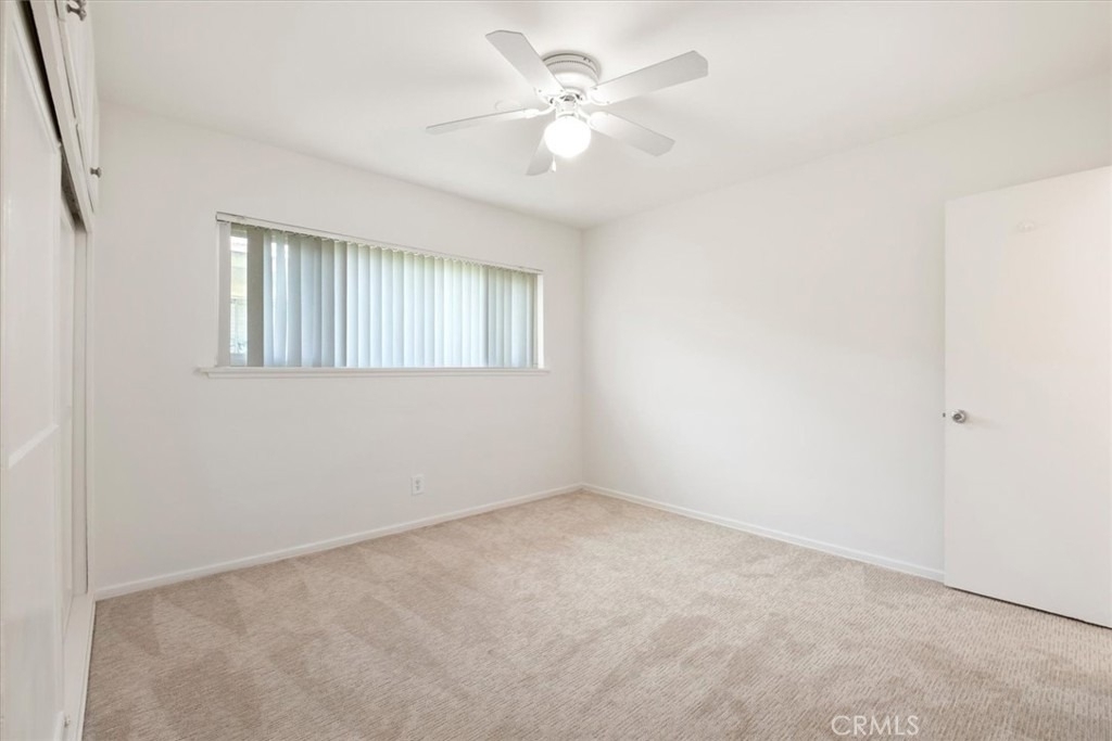 5851 Woodman Avenue - Photo 20