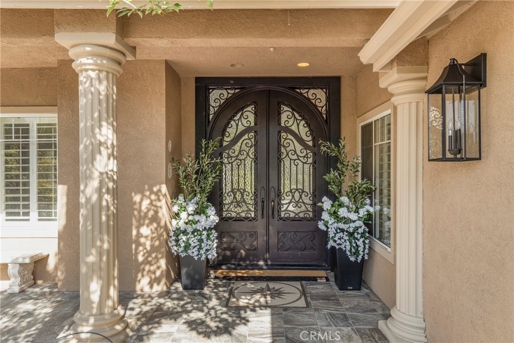 20871 Betron Street - Photo 4
