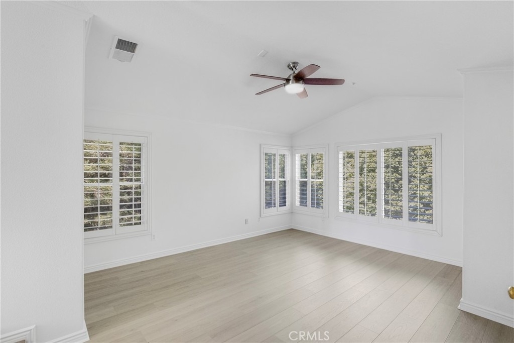20871 Betron Street - Photo 19