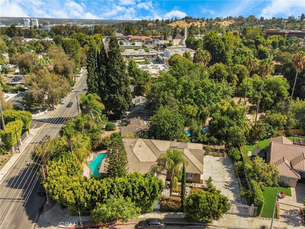 20871 Betron Street - Photo 44