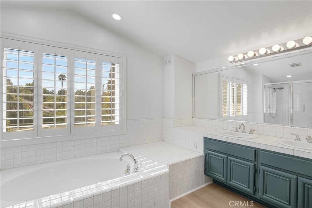 20871 Betron Street - Photo 20