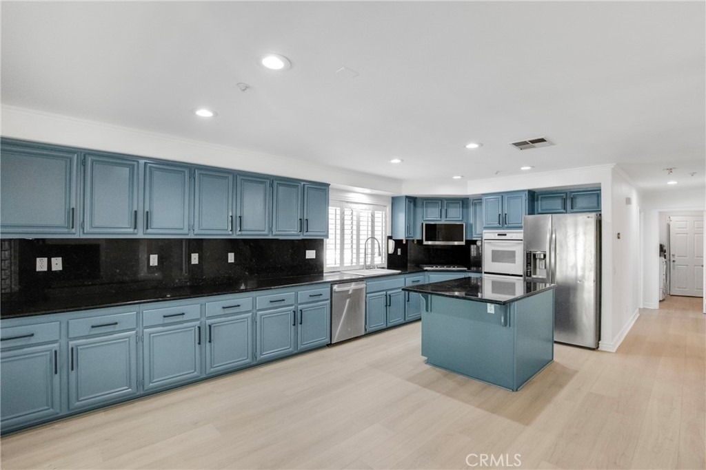 20871 Betron Street - Photo 10