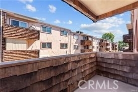 5349 Newcastle Avenue - Photo 2