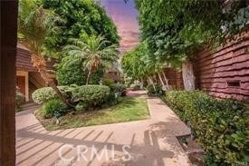 5349 Newcastle Avenue - Photo 9