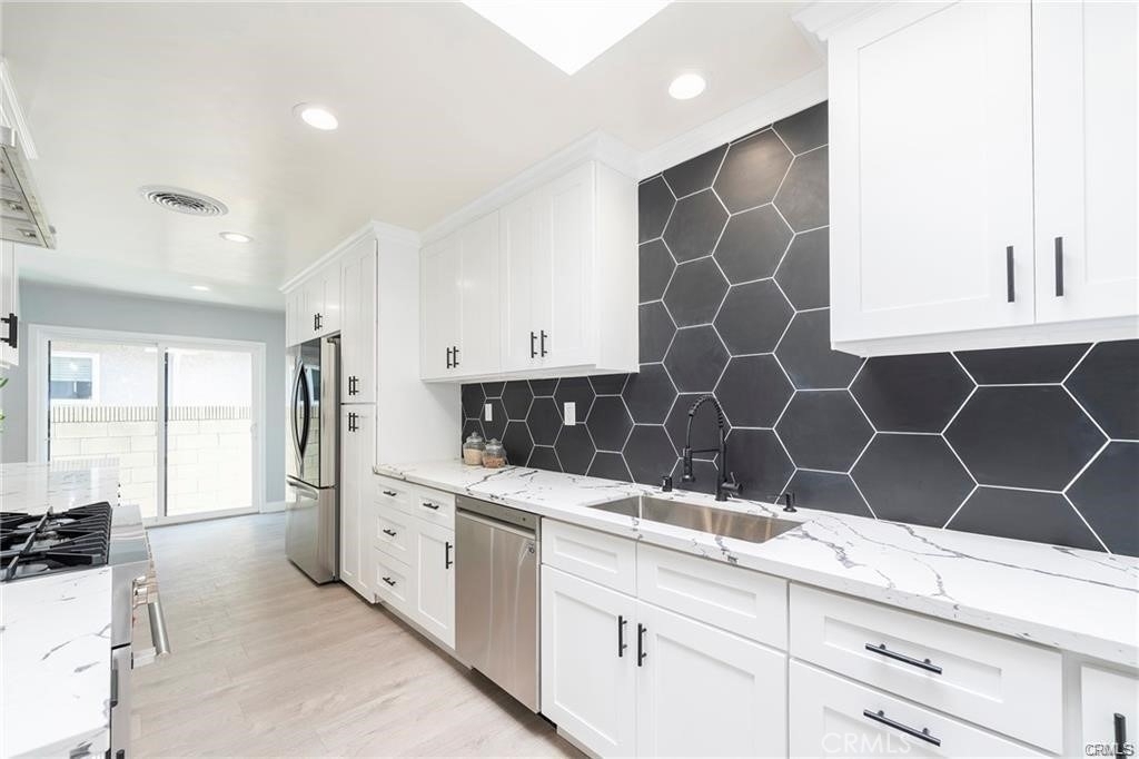 5130 Carmelynn Street - Photo 13