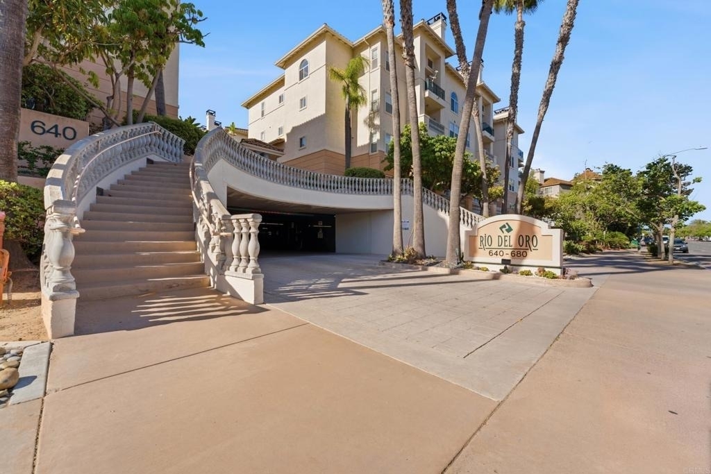680 Camino De La Reina - Photo 21