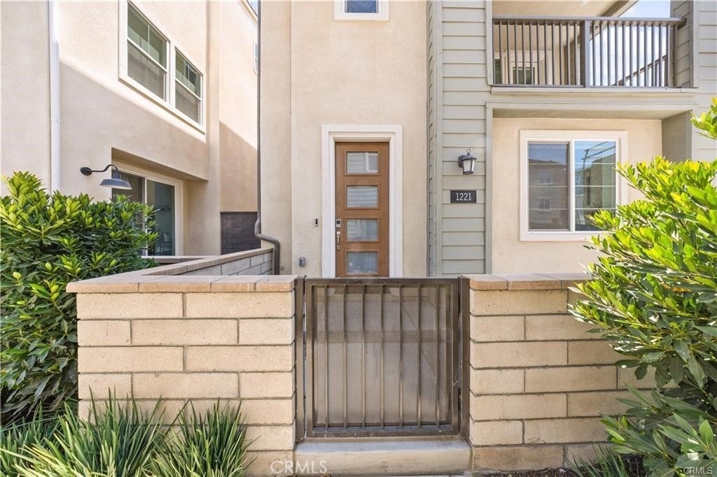 1221 Windmill - Photo 2