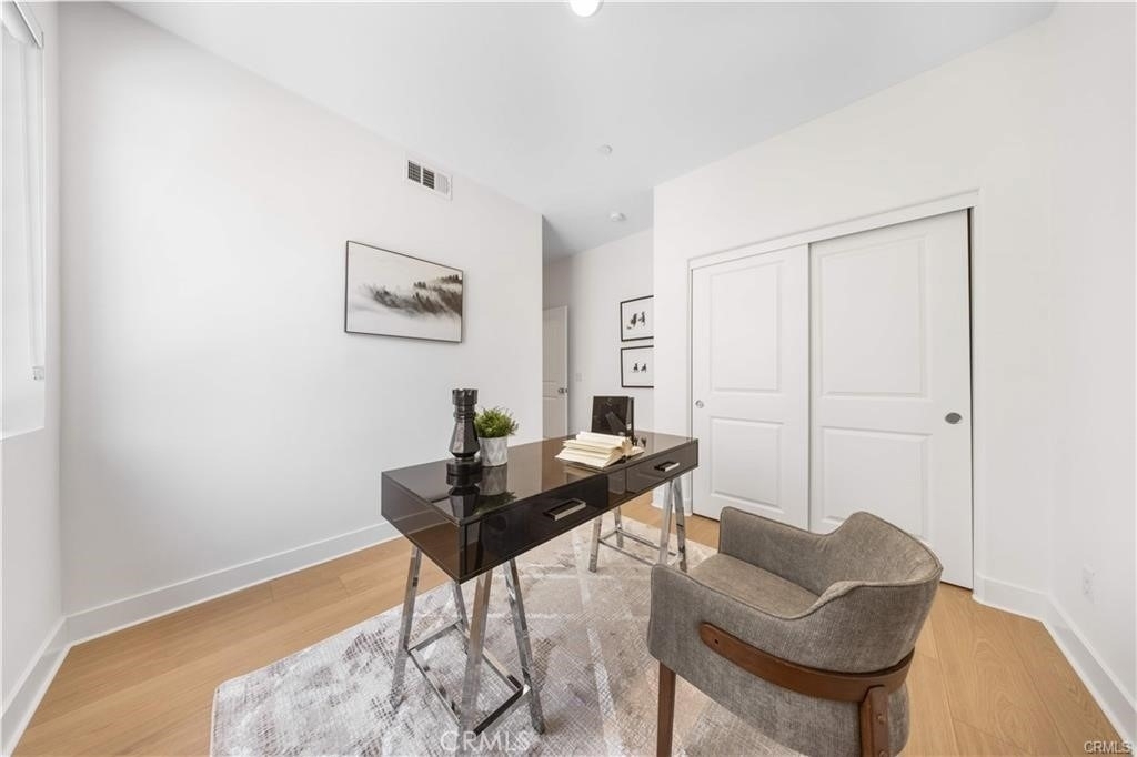1221 Windmill - Photo 6