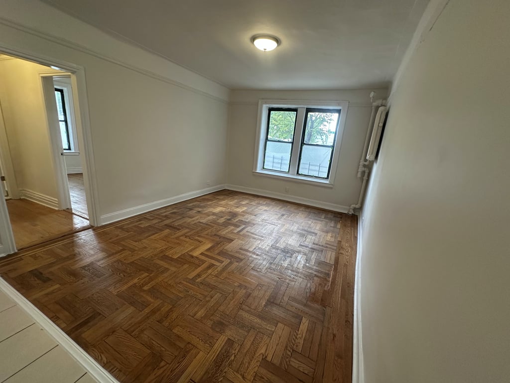 108 Park Terrace East - Photo 0