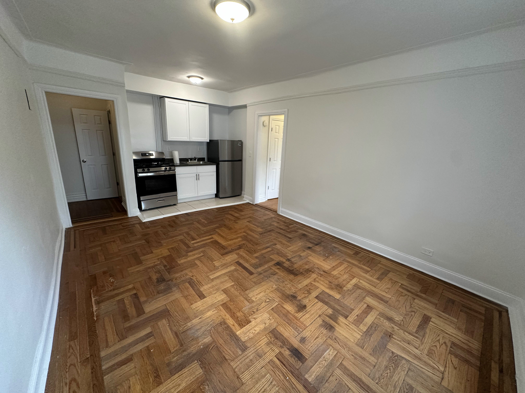 108 Park Terrace East - Photo 1