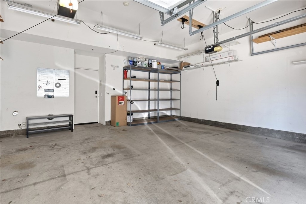 204 E 3rd Street - Photo 14