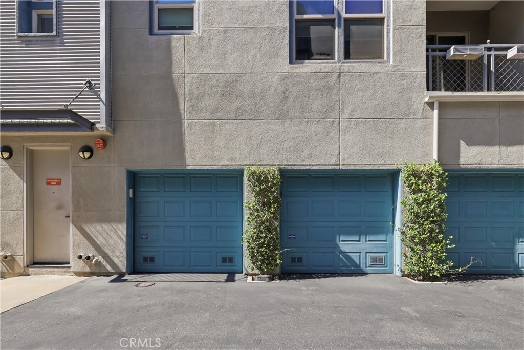204 E 3rd Street - Photo 15