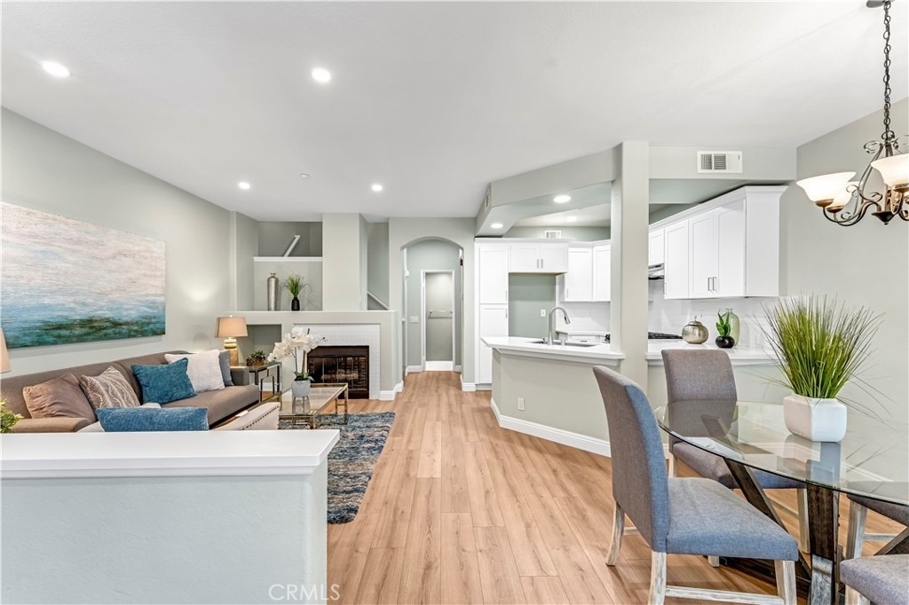 304 Birch Grove - Photo 1