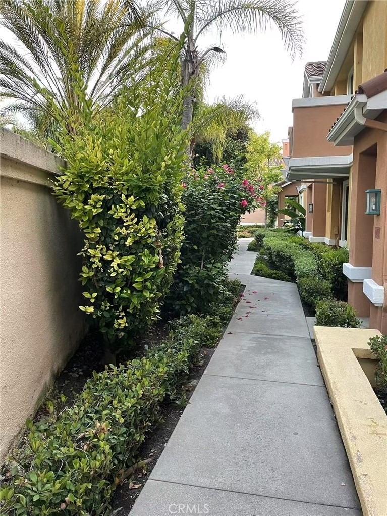 402 Marinella Aisle - Photo 15
