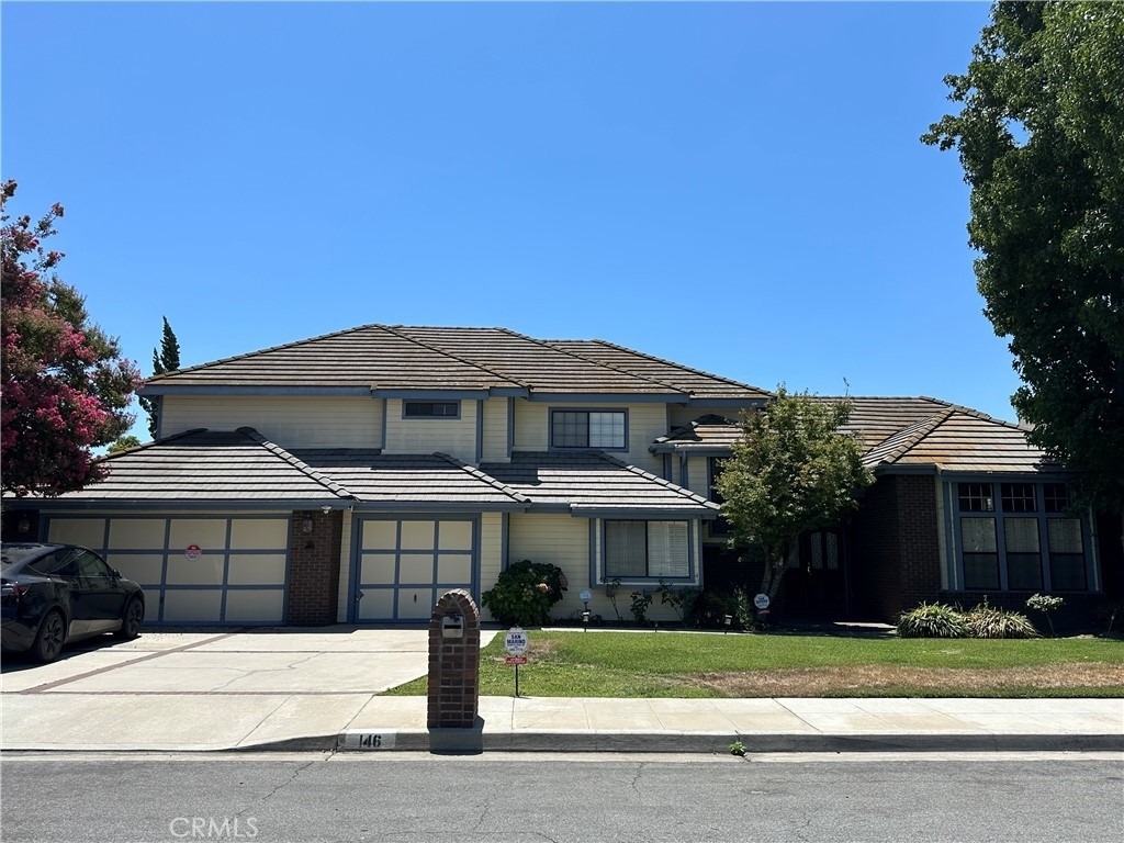146 Luben - Photo 0