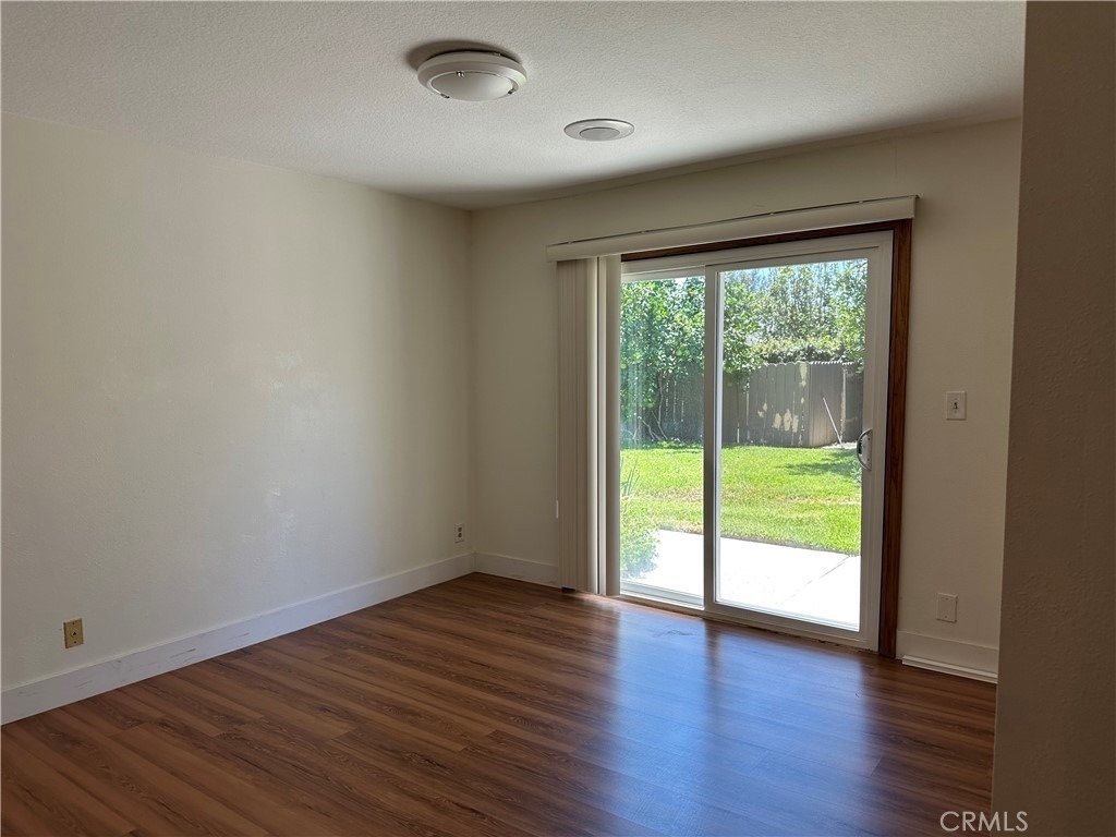 146 Luben - Photo 9