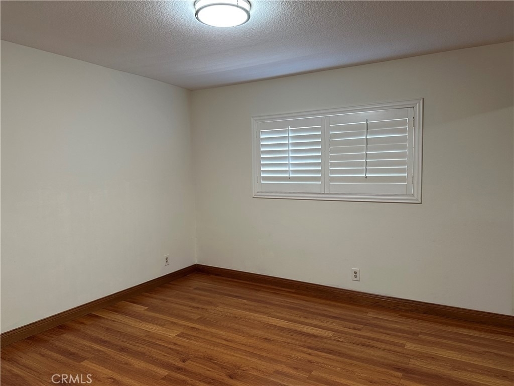 146 Luben - Photo 13
