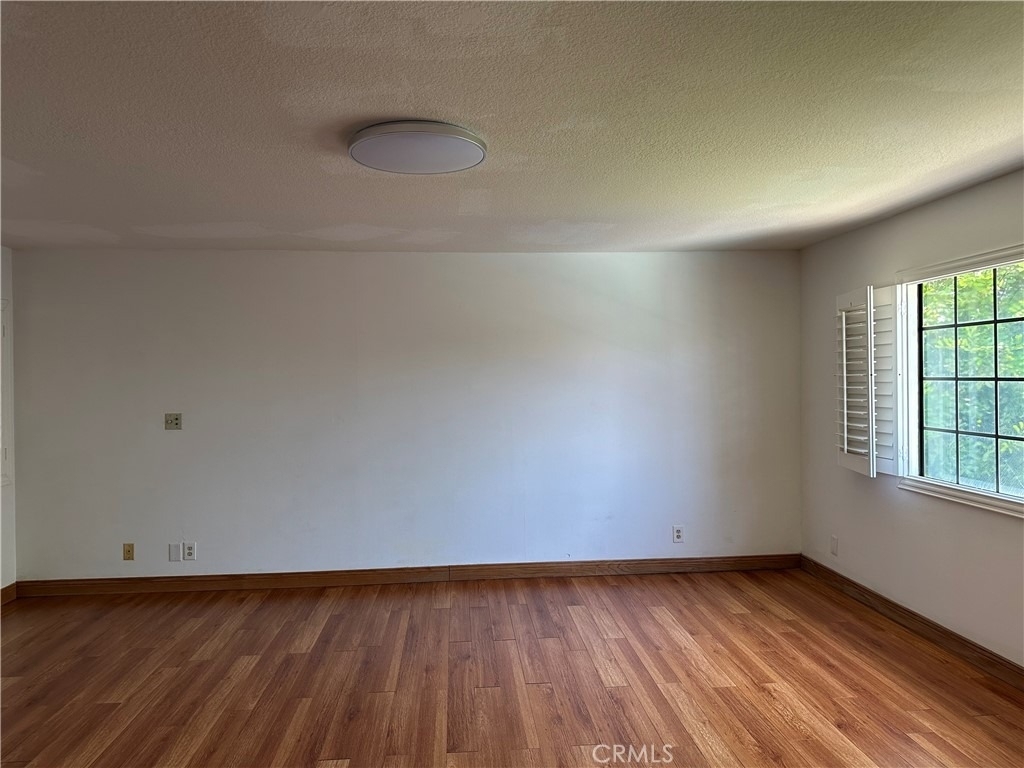 146 Luben - Photo 16