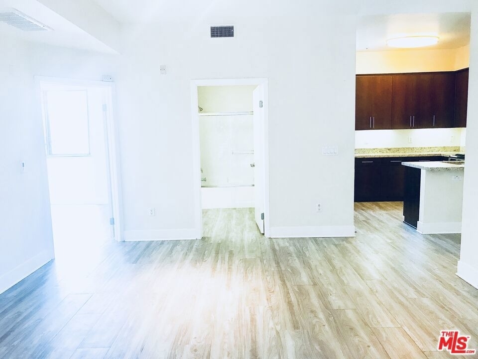 1241 5th Street - Photo 6