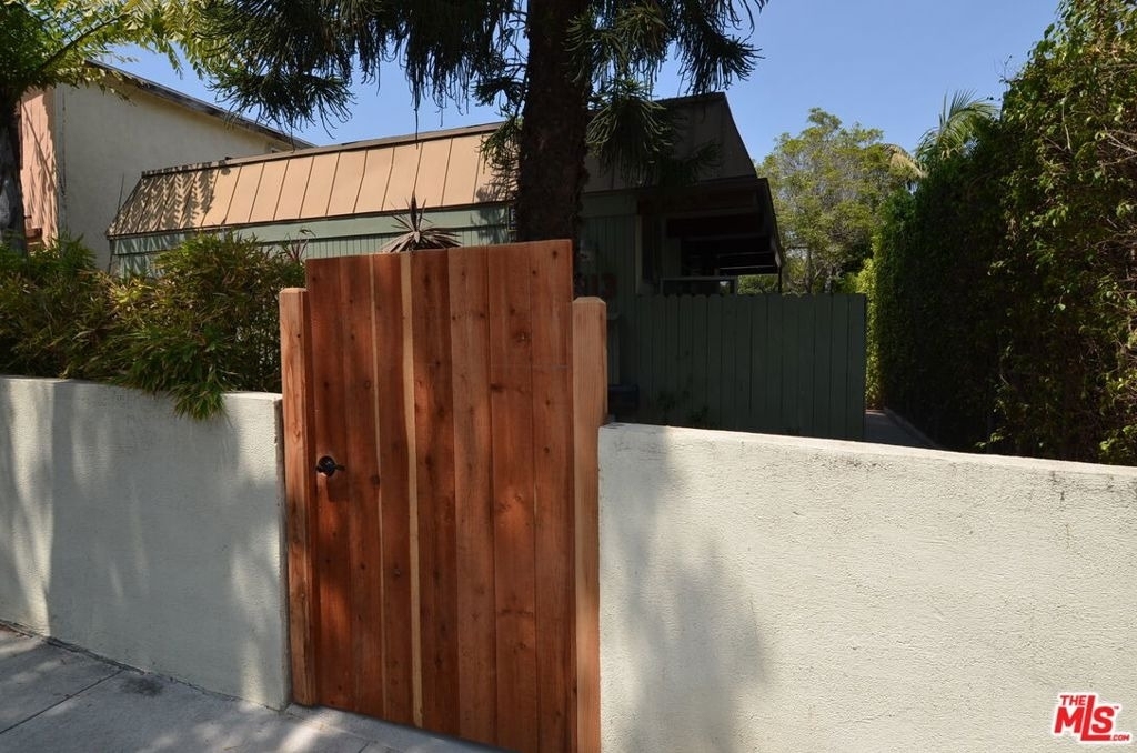 3113 5th Street - Photo 1
