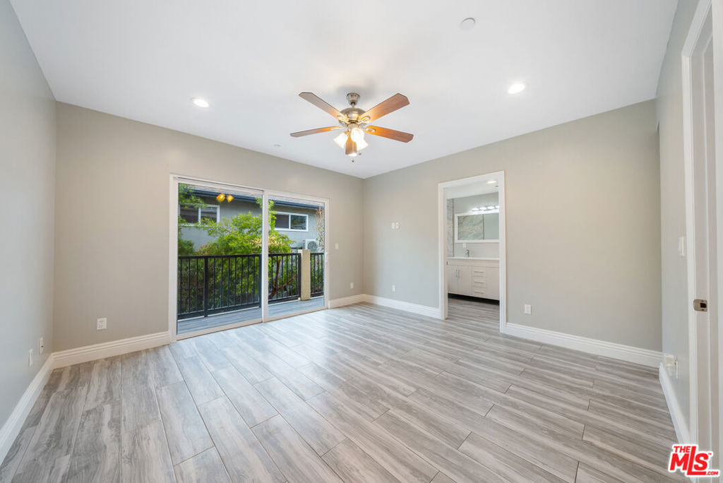 1357 Seward Street - Photo 17