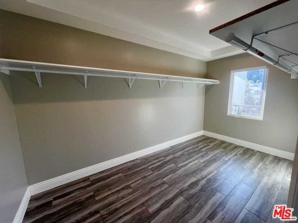 1357 Seward Street - Photo 20