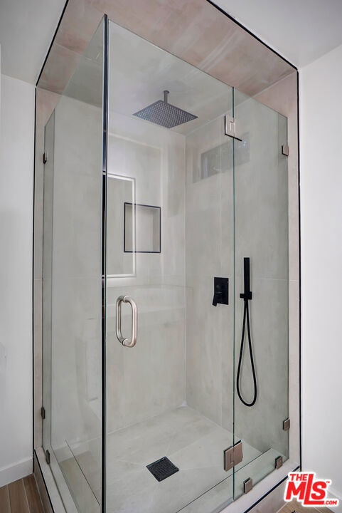 1145 S Longwood Avenue - Photo 40