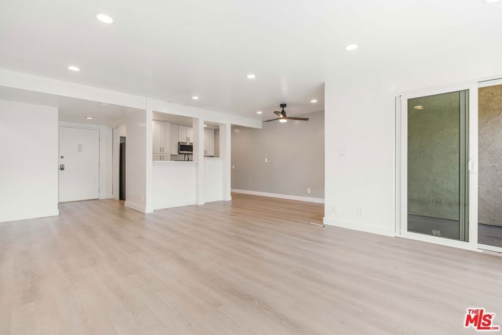 6275 Canterbury Drive - Photo 5