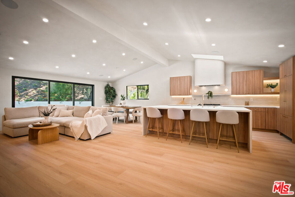 20466 Miranda Street - Photo 2