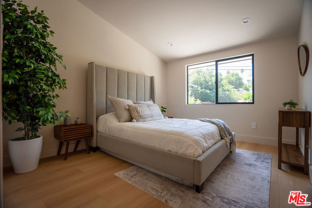 20466 Miranda Street - Photo 26
