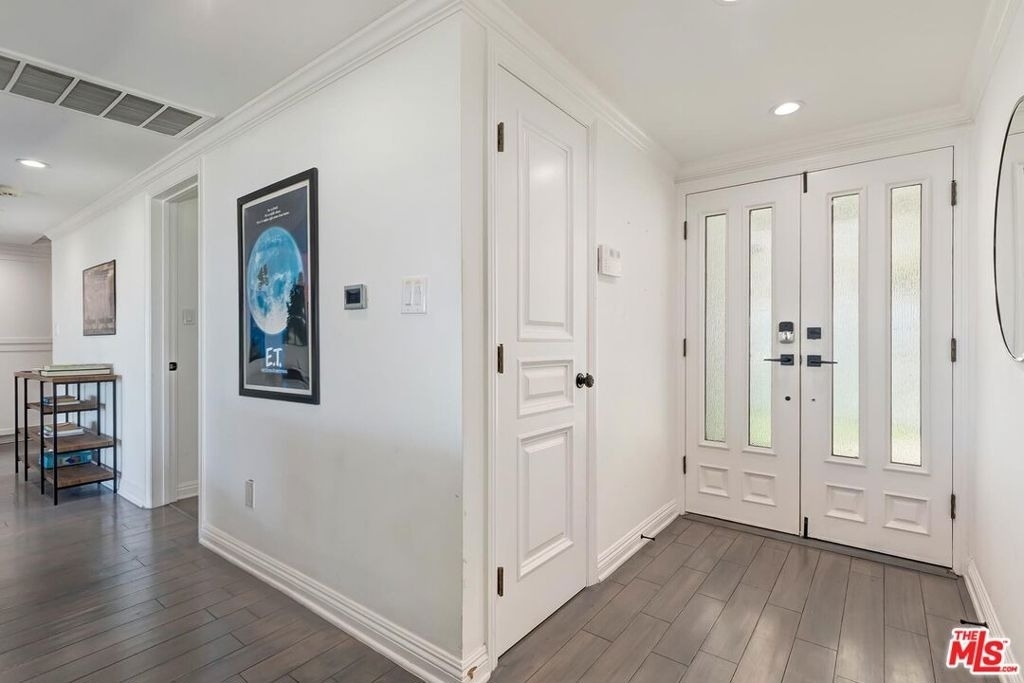3201 Bonnie Hill Drive - Photo 1