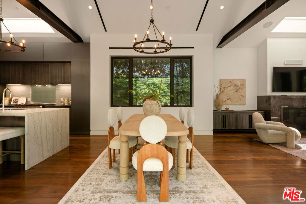 527 Norwich Drive - Photo 4