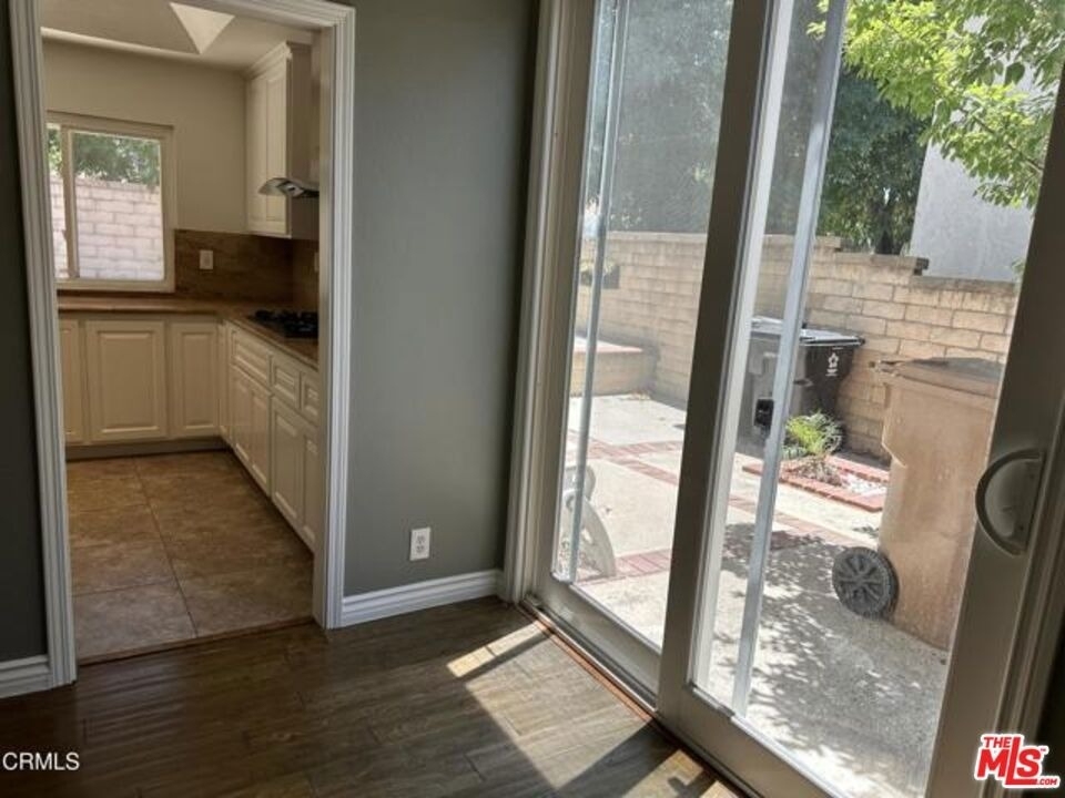 1024 Laguna Terrace - Photo 8