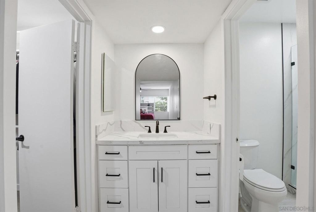 6864 Hyde Park Drive - Photo 7