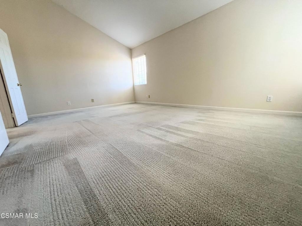 893 Lindawood Street - Photo 16