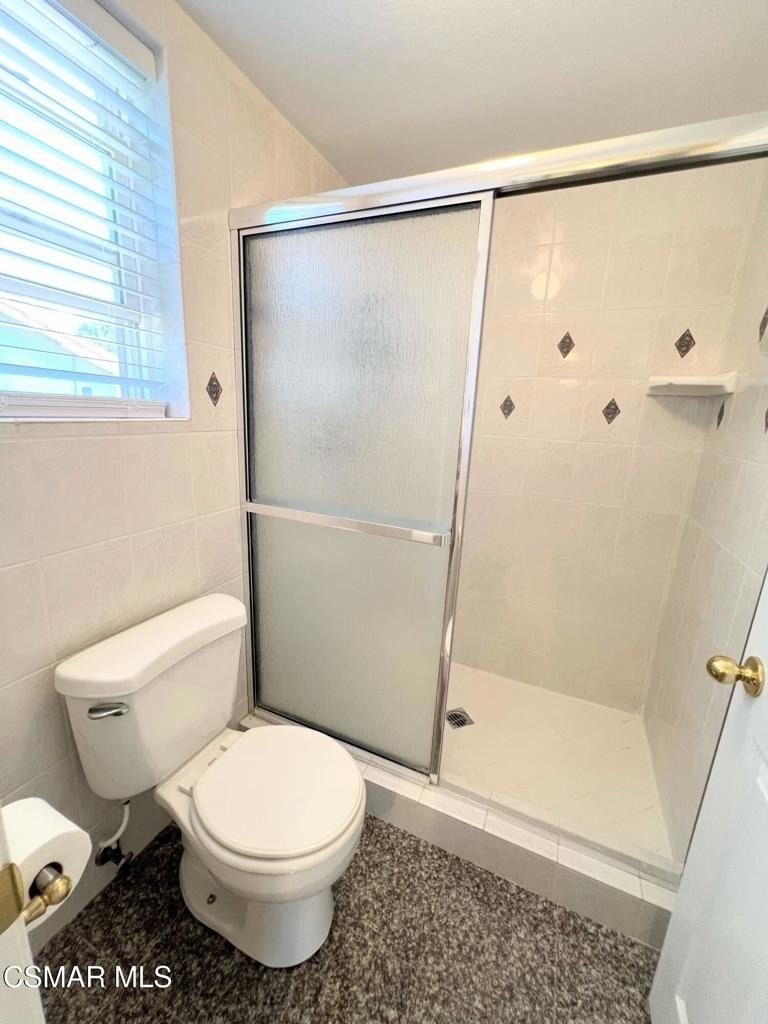 893 Lindawood Street - Photo 19