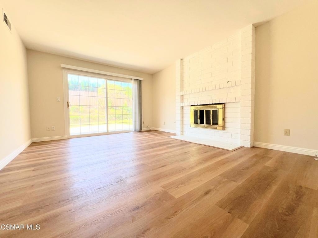 893 Lindawood Street - Photo 9