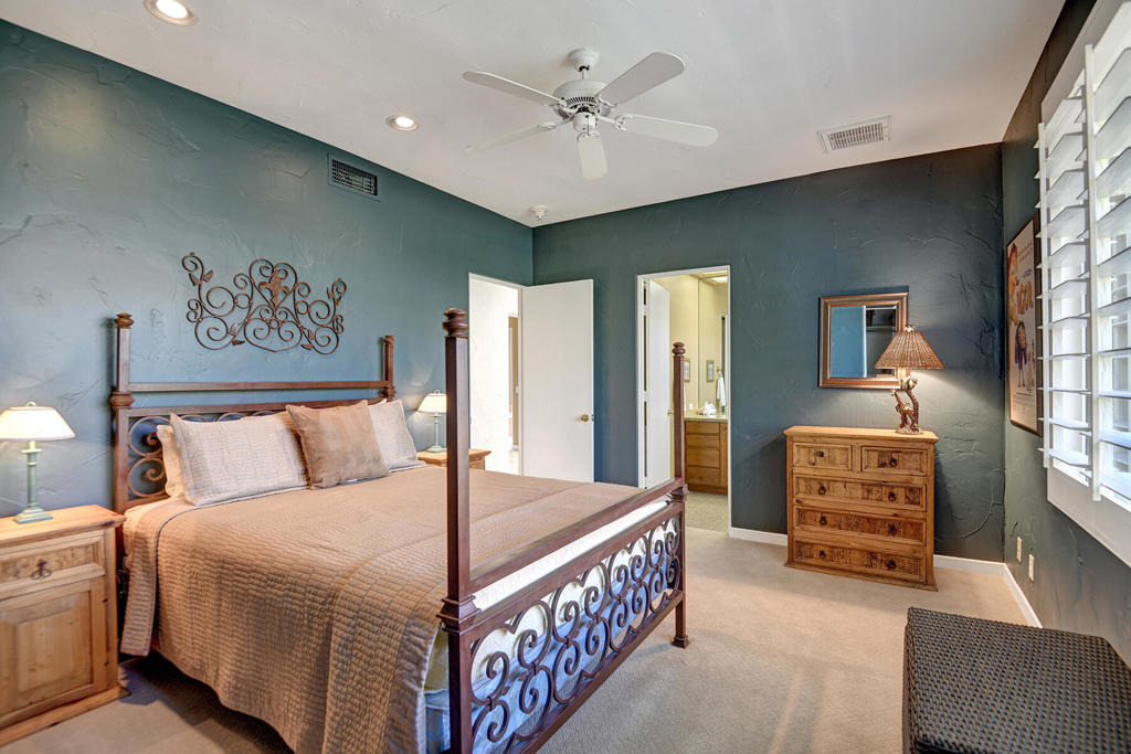 383 Desert Holly Drive - Photo 25
