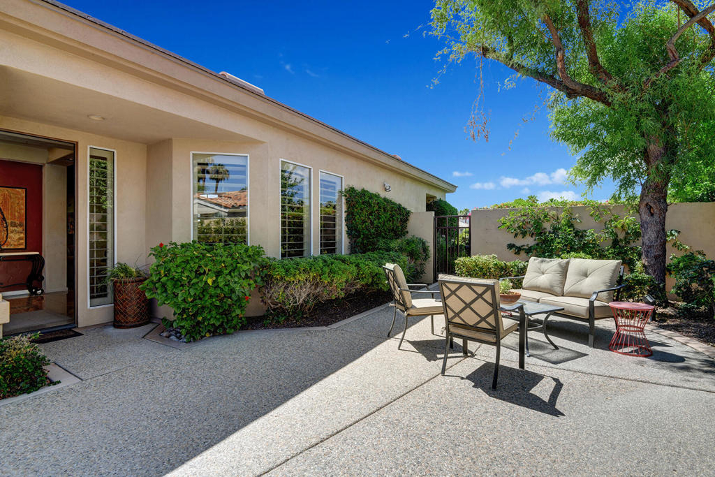 383 Desert Holly Drive - Photo 5