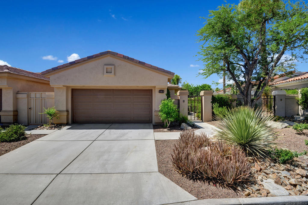 383 Desert Holly Drive - Photo 35