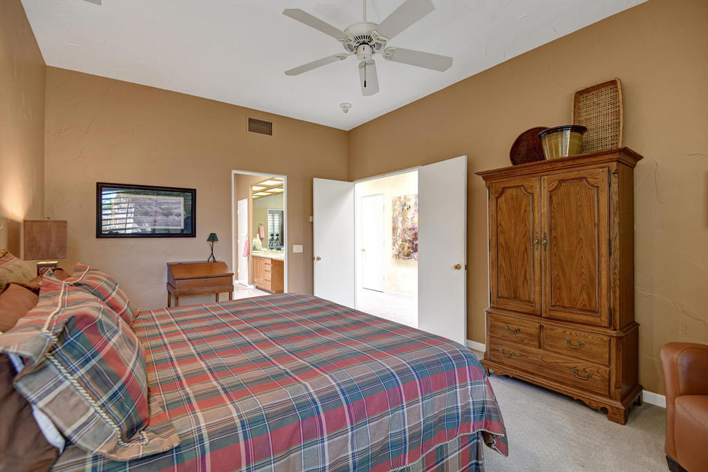 383 Desert Holly Drive - Photo 22