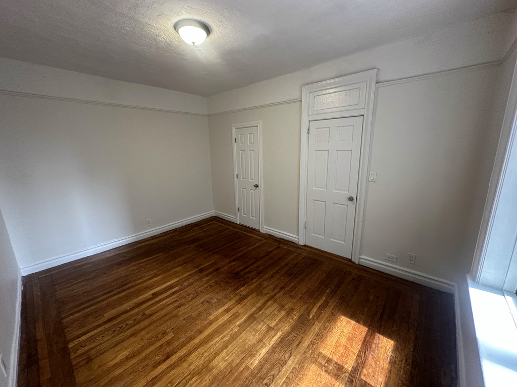 3105 Decatur Avenue - Photo 11