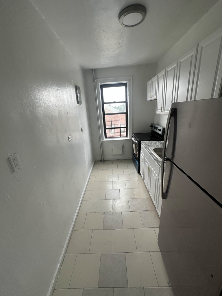 1544 Gillespie Avenue - Photo 7