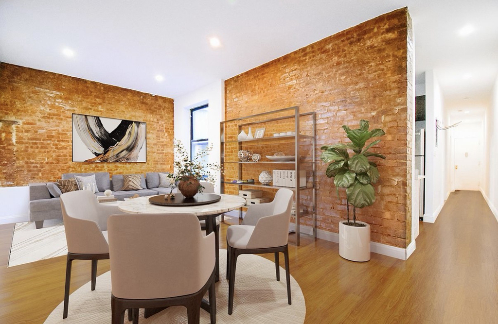 Claremont and Tiemann  - Photo 1