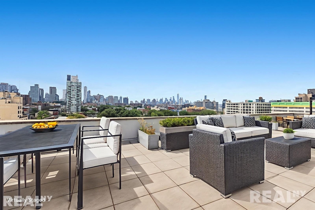 Grand Avenue - Photo 7