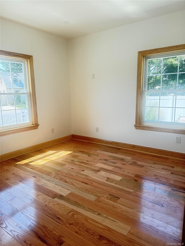 572 Decatur Street - Photo 13