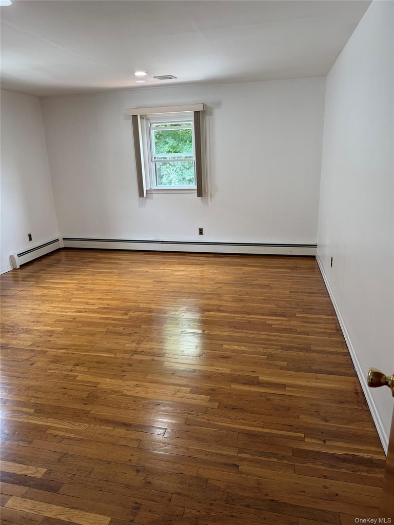 212 Orchard Street - Photo 4