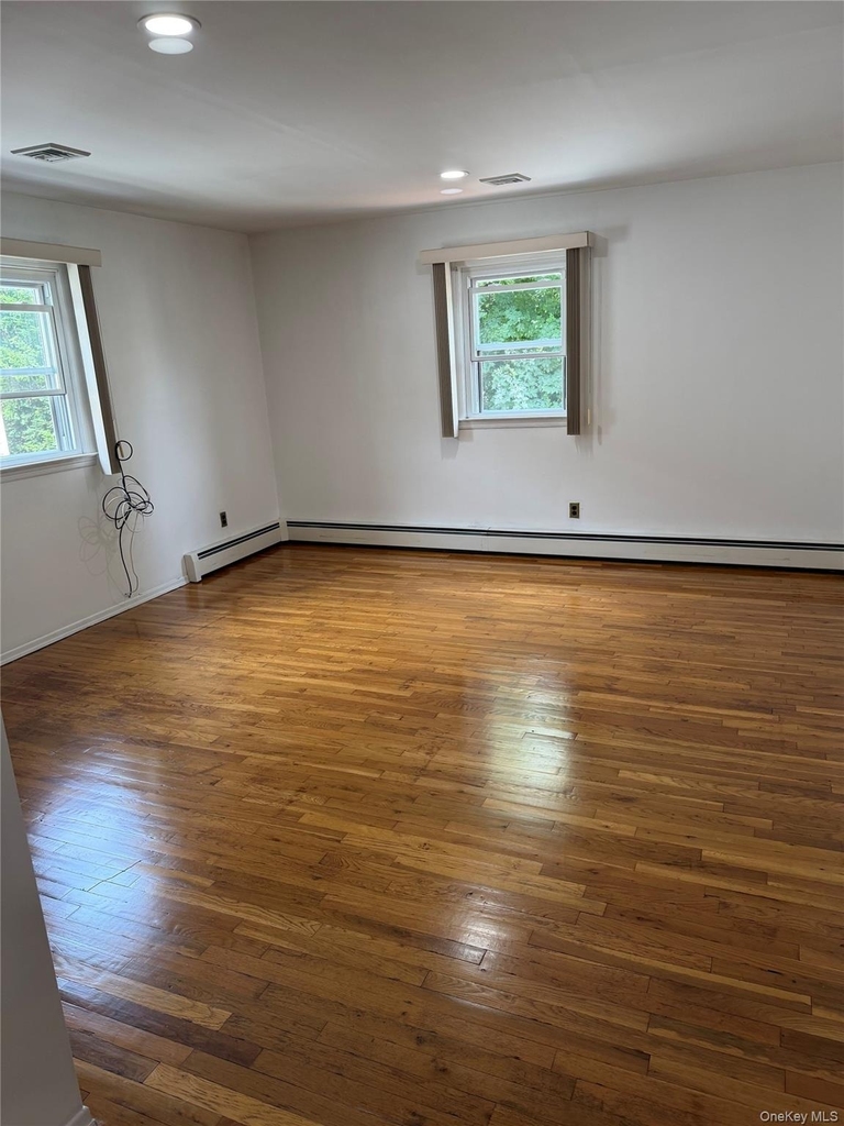 212 Orchard Street - Photo 3