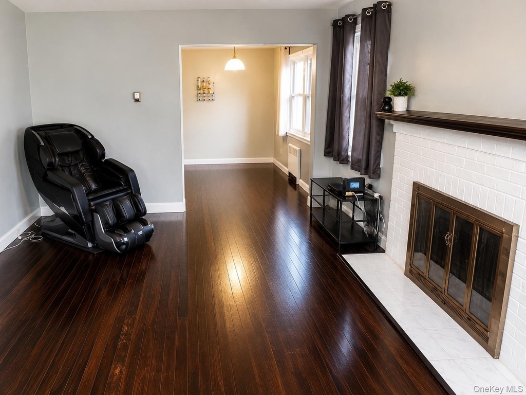 187 Perry Street - Photo 2